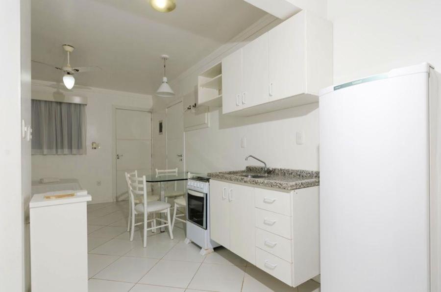 Bombinhas Tourist Apart Bagian luar foto