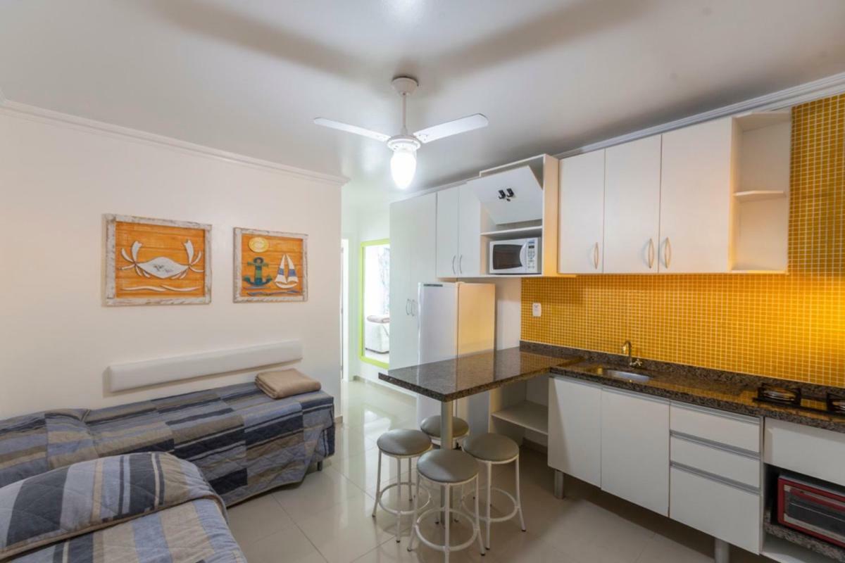 Bombinhas Tourist Apart Bagian luar foto
